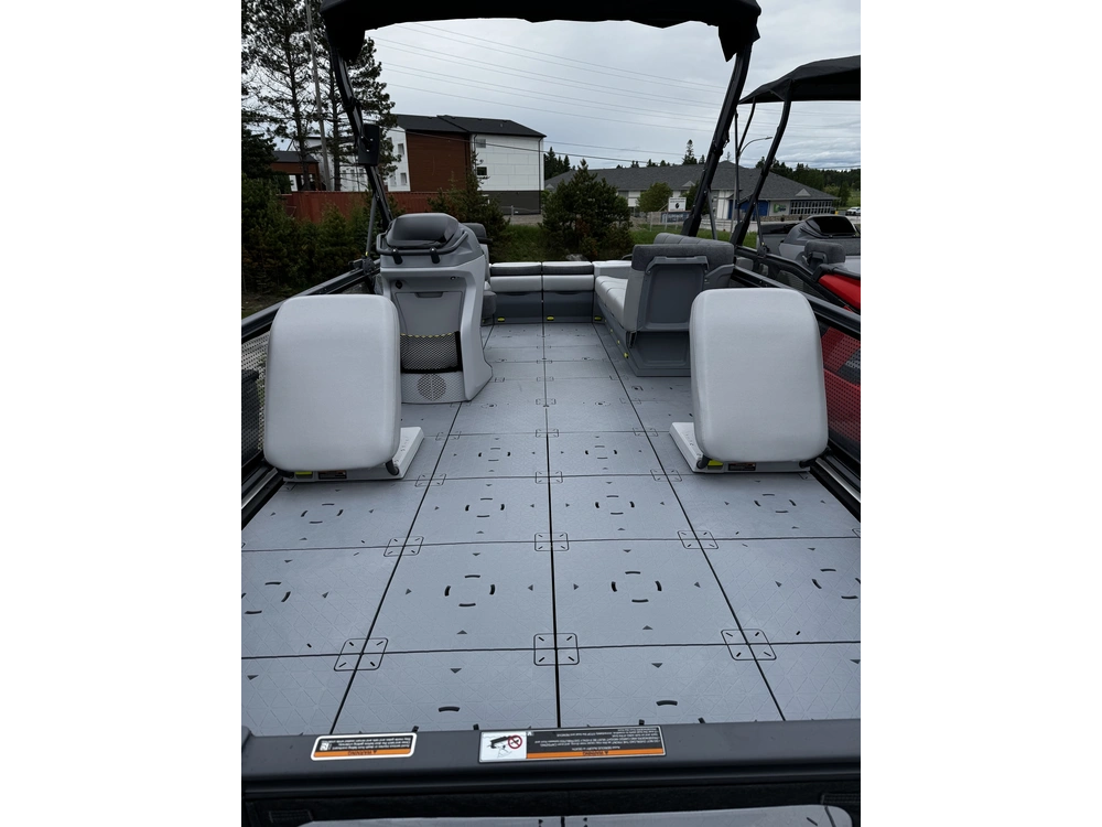 2026 Sea-doo Switch Sport 21' 300hp alt
