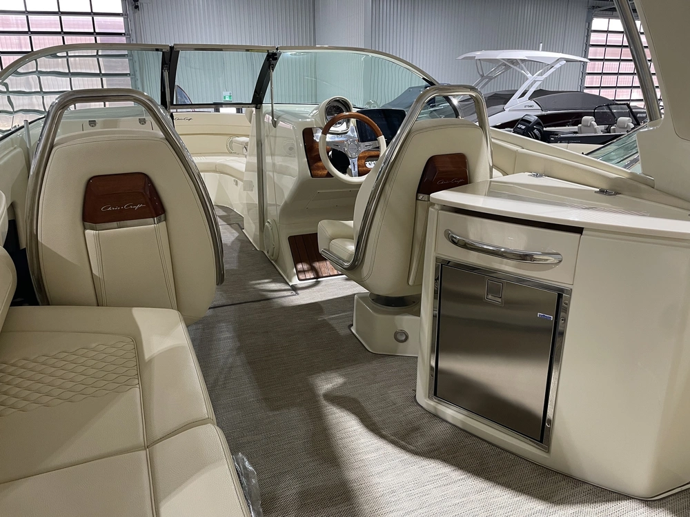2022 Chris-craft Launch 28 Gt alt