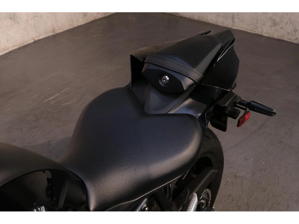 Yamaha Yzf-r7 2025 alt