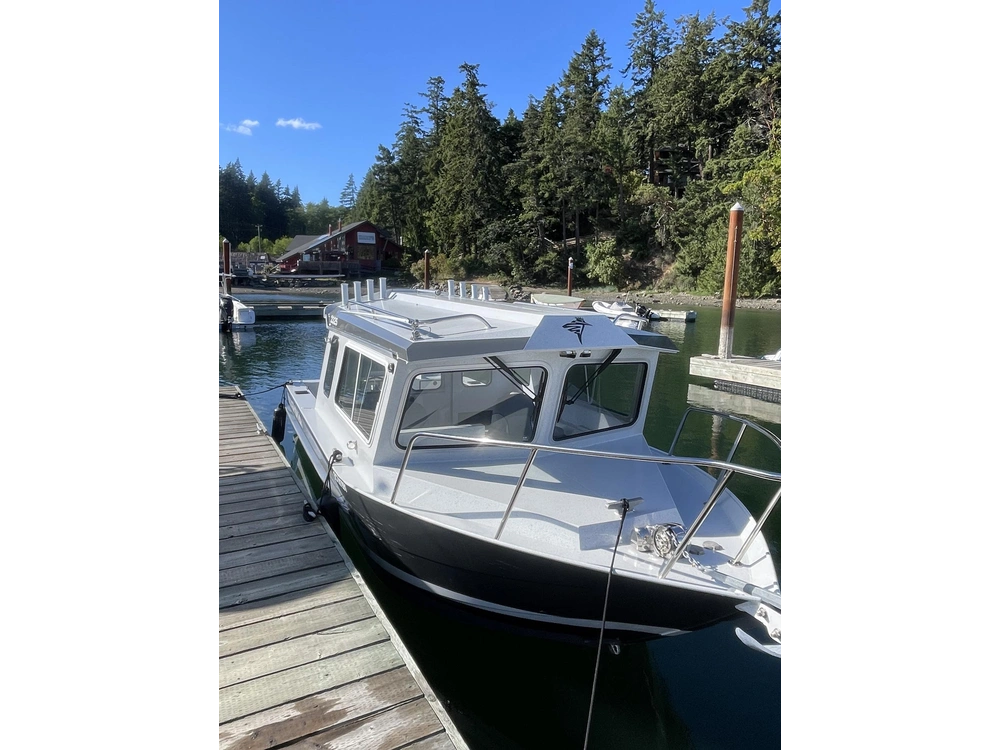 2021 Kingfisher 2325 Coastal Express Coastal Express alt