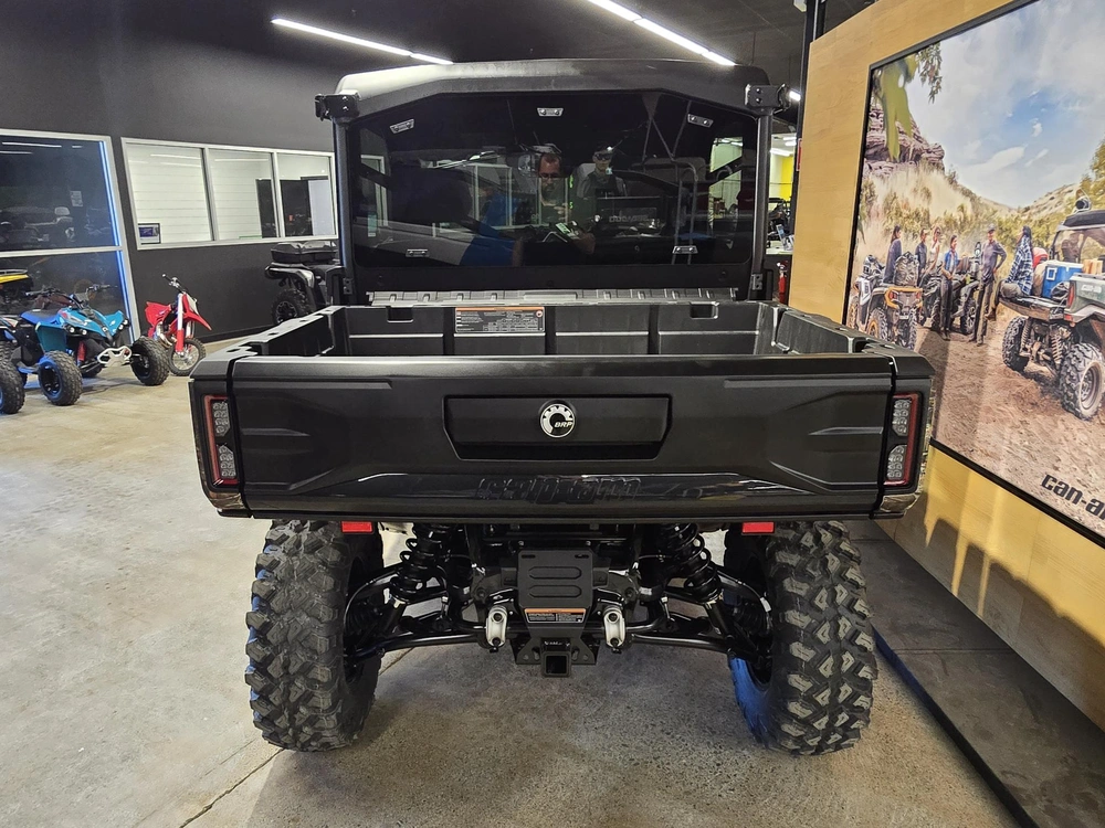 2026 Brp Defender Limited Cab Hd11 alt