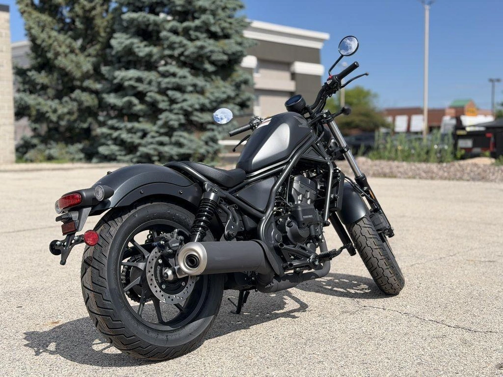 2026 Honda Rebel 300 E-clutch alt