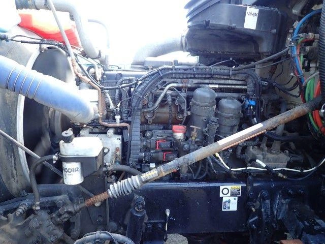 Kenworth W990 2023