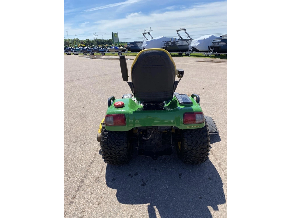 2011 John Deere X748 alt