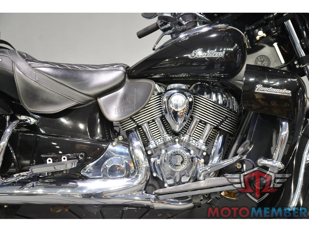 2019 Indian Motorcycle Roadmaster alt