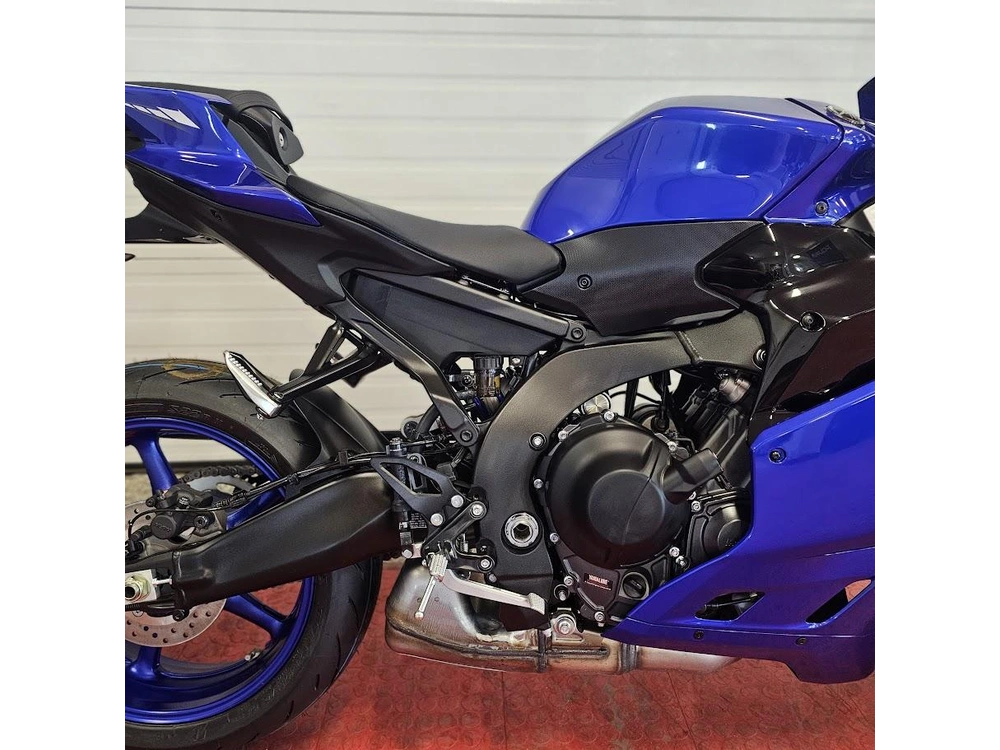 2026 Yamaha Yzf R9 alt
