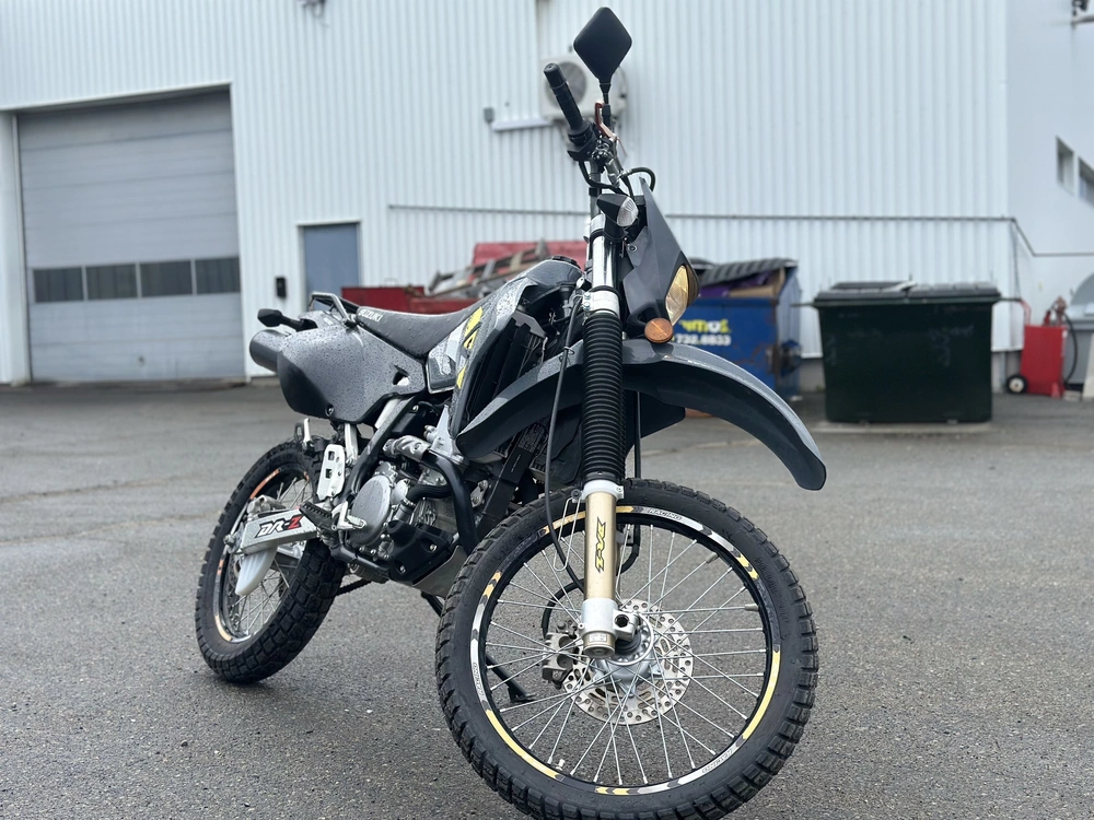 Suzuki Dr-z400s 2022 alt