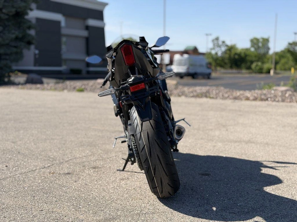 2026 Yamaha Yzf-r7 alt