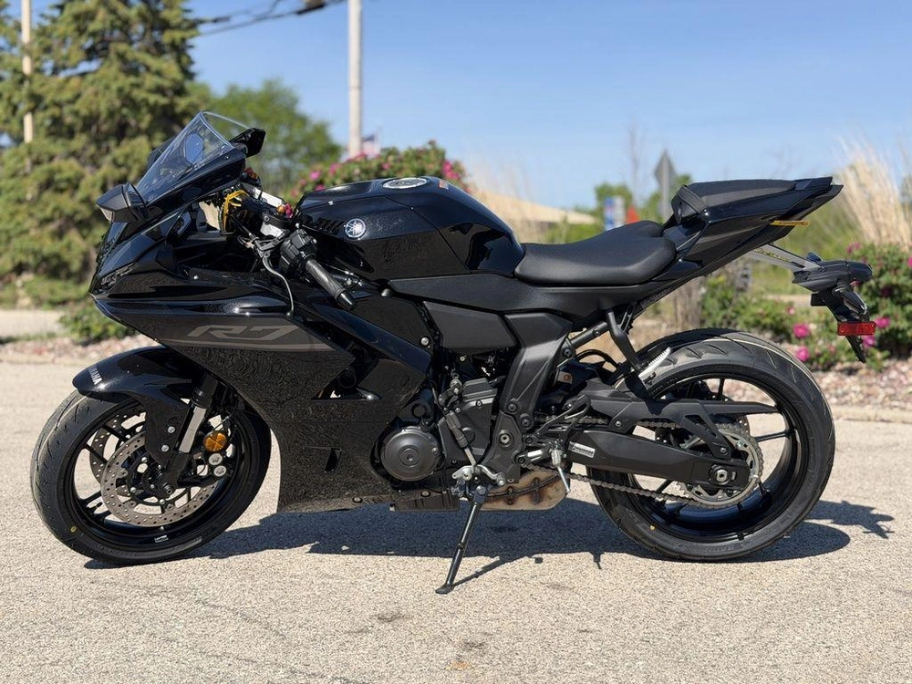 2026 Yamaha Yzf-r7 alt