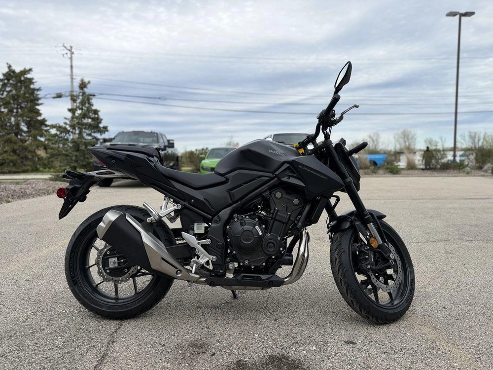 2025 Honda Cb500f alt