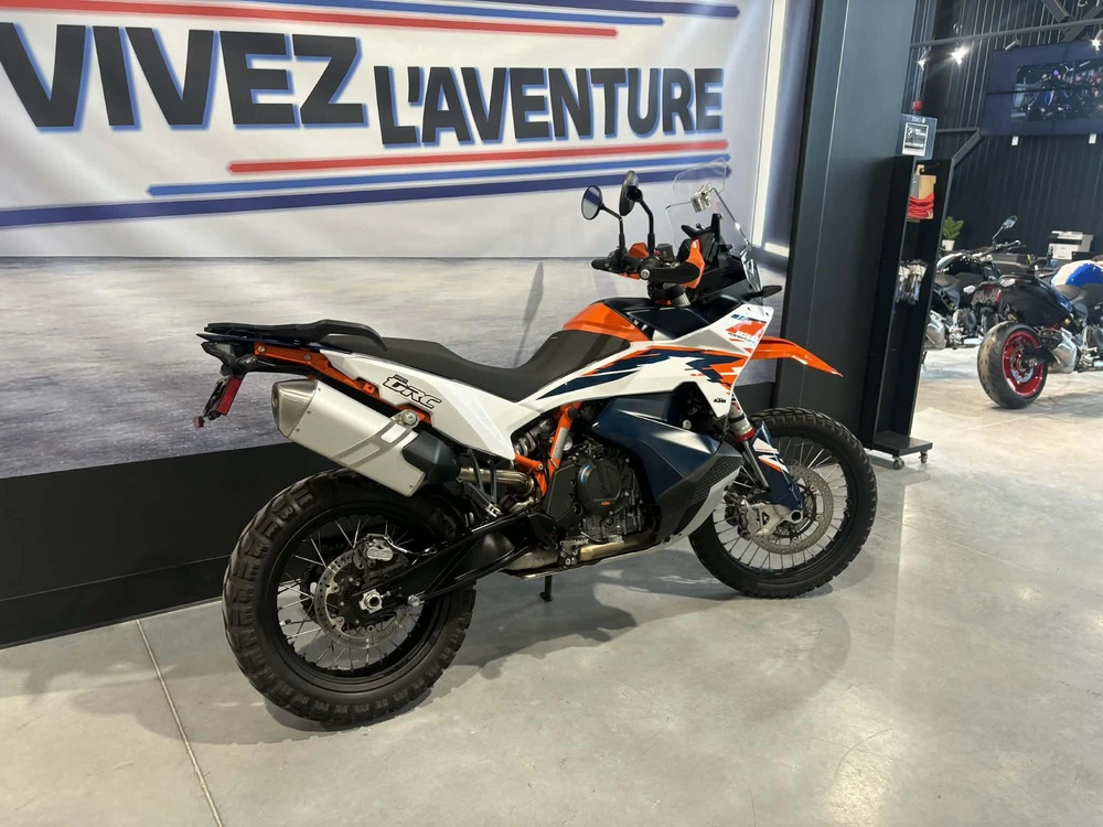 Ktm 890r 2025 alt