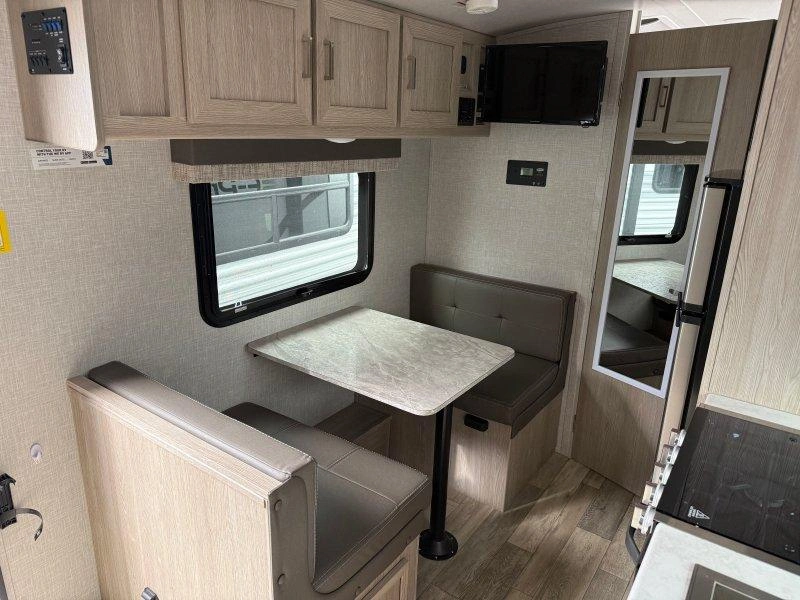 Forest River Flagstaff 19fd 2022 alt