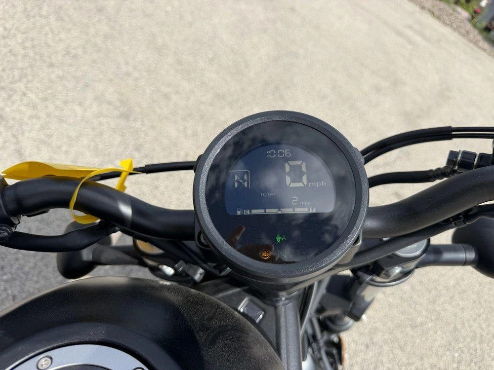 2026 Honda Rebel 300 E-clutch alt