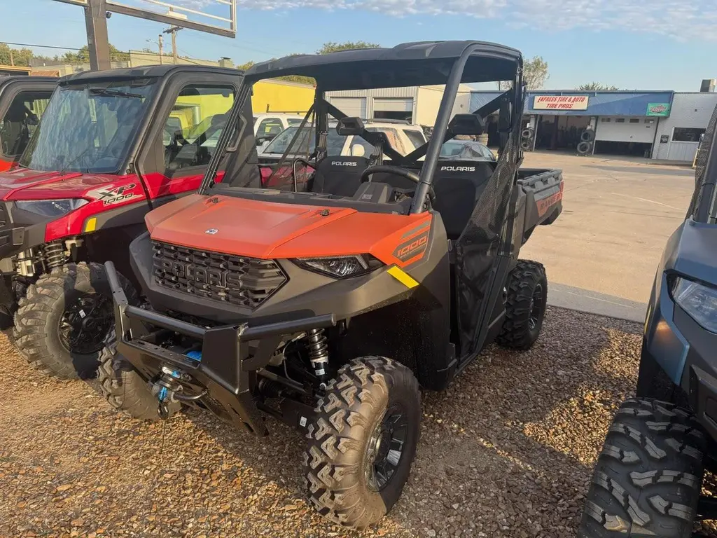 2026 Polaris RANGER 1000 PREMIUM ROVER RUST 