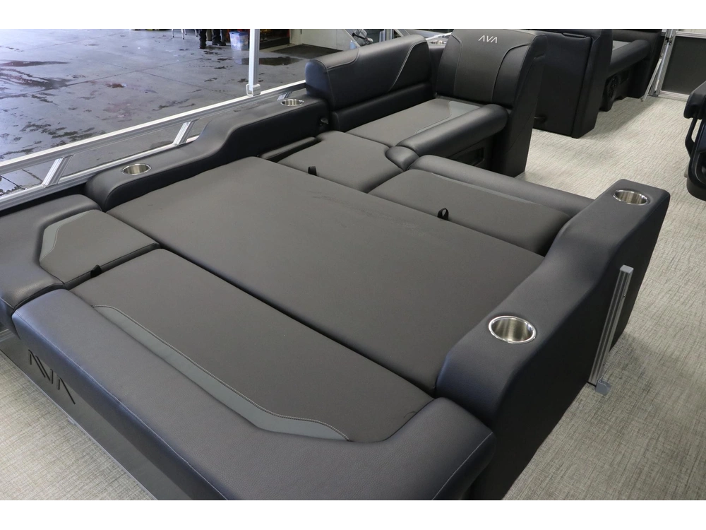 2026 Avalon Venture 2180 Vrb + Yamaha 70 Hp alt
