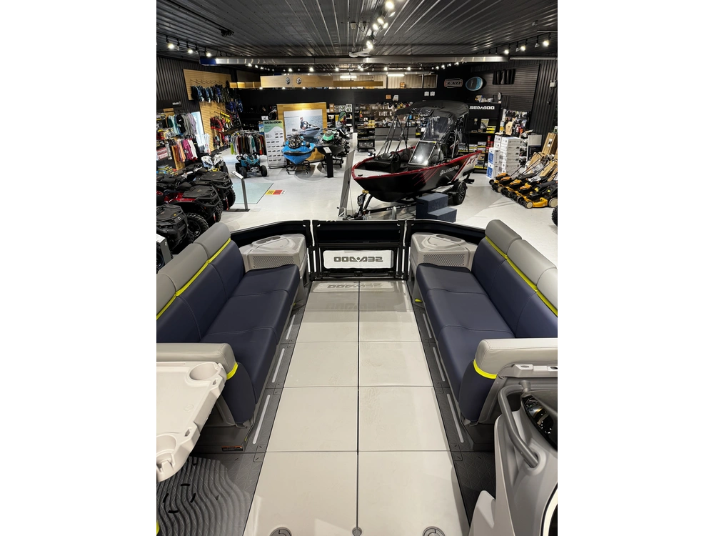 2026 Sea-doo Switch Cruise Ltd 21' 300hp alt