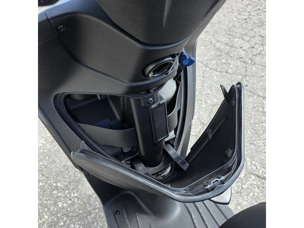 2026 Piaggio Liberty 150 S alt