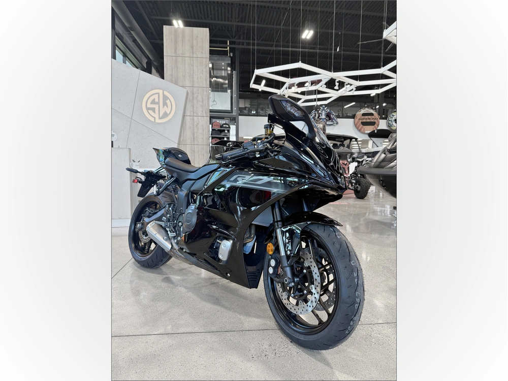 2026 Yamaha Yzf-r7 alt