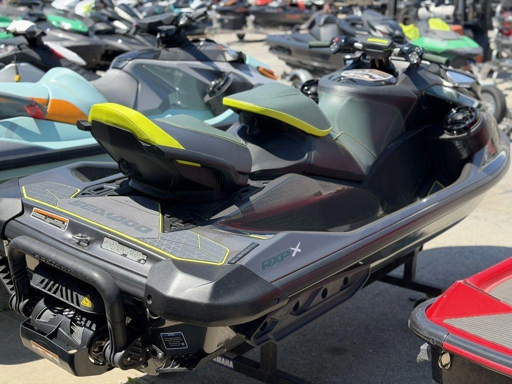 2023 Sea-doo Rxp®-x® Apex 300 alt