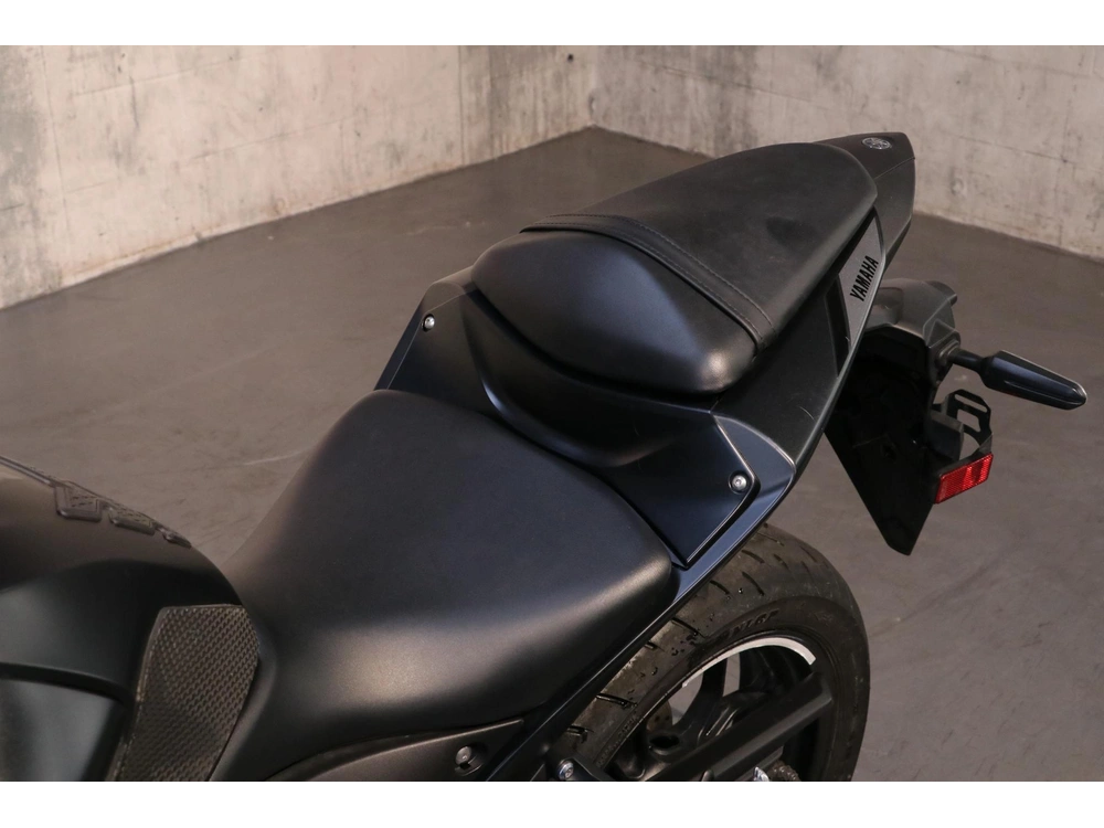 2022 Yamaha Mt-03 alt