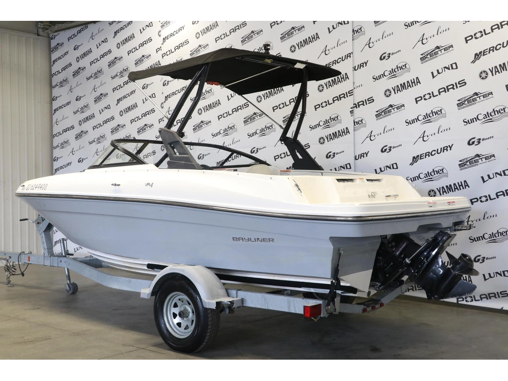 Bayliner Vr4 2018 alt