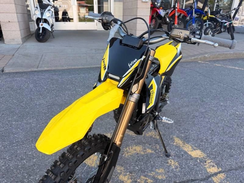 Surron Hyper Bee 2026 alt