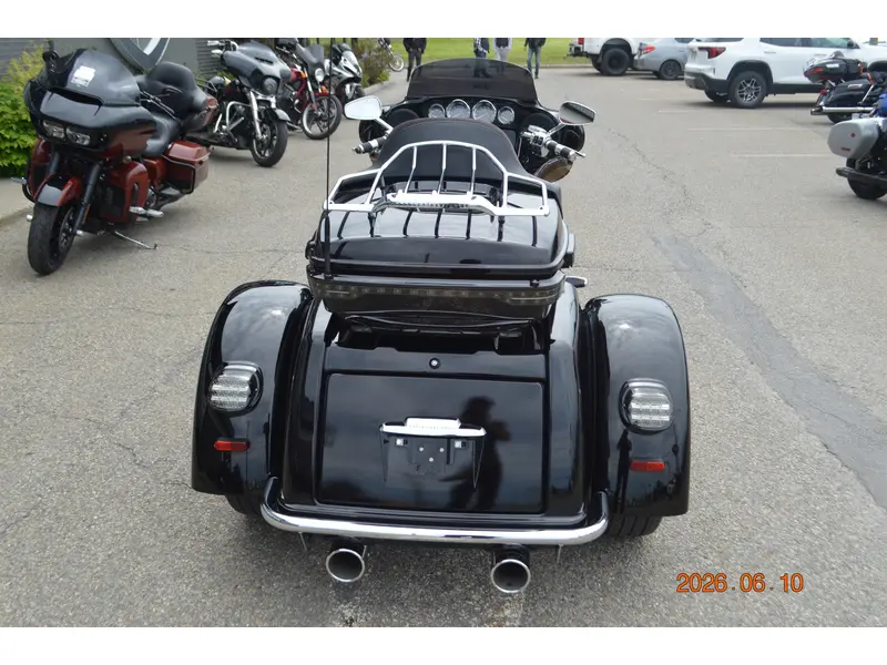 Harley-Davidson FLHTCUTGSE 2022