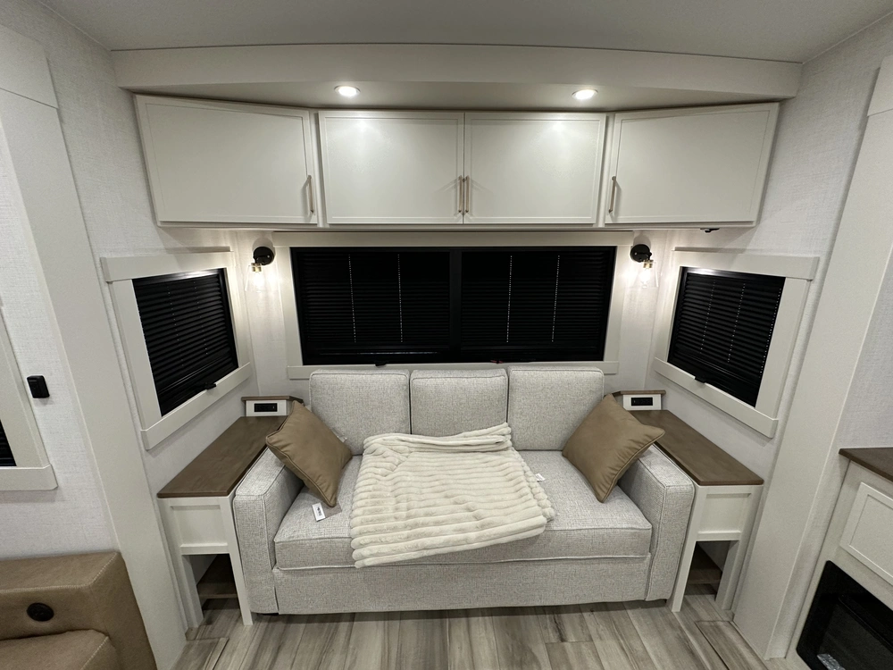 2027 Brinkley Rv Z3100 alt