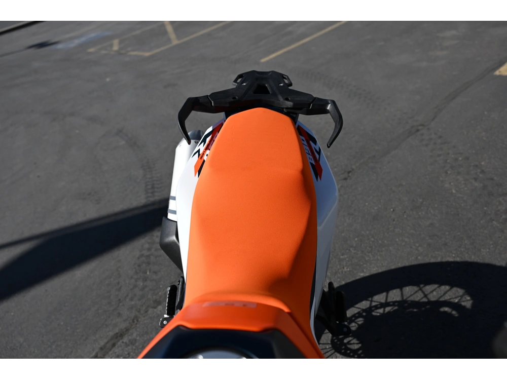 2026 Ktm Adventure 890 R alt