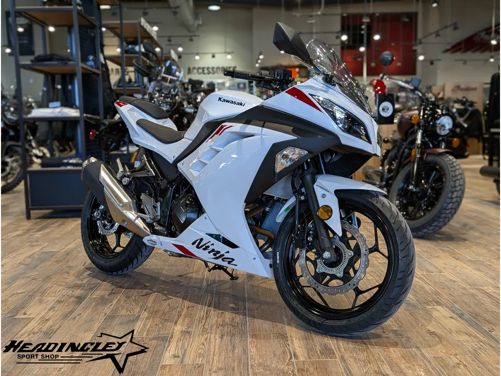 2026 Kawasaki Ninja 300 ABS // Pearl Blizzard White 