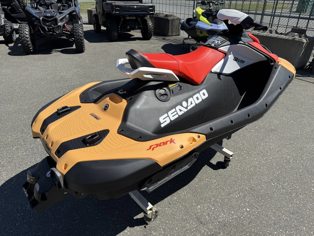 2026 Sea-doo Spark™ 2up alt