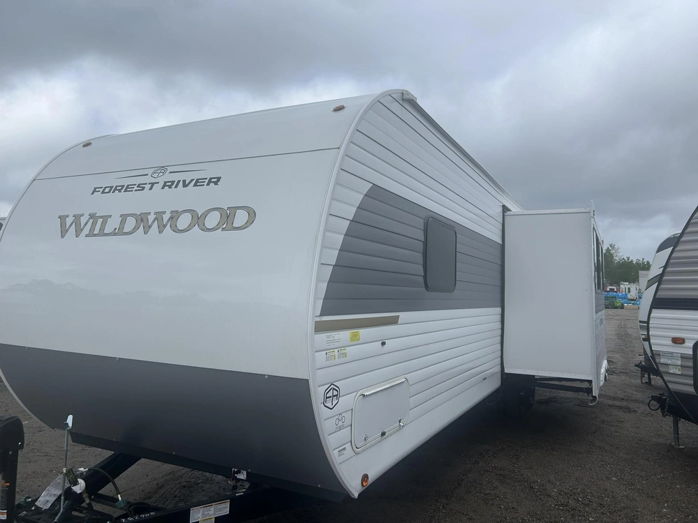 2026 Forest River Wildwood 29vbud alt