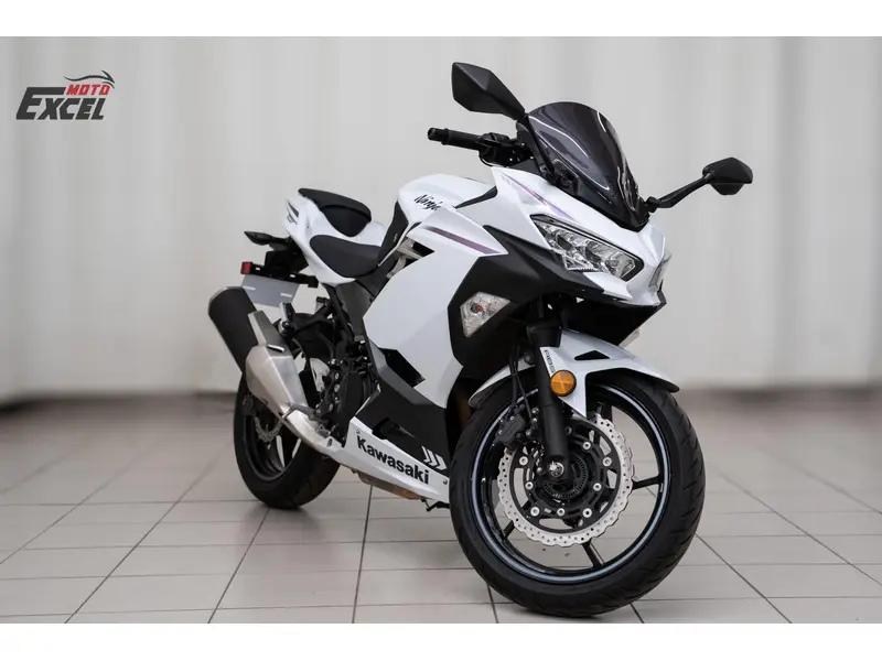 Kawasaki NINJA 400 2023