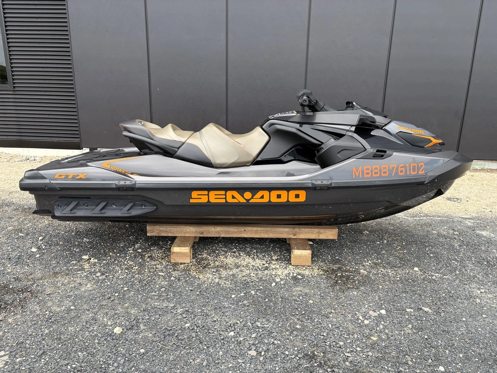 2023 Sea-doo Pwc Gtx 230 Bk Ibr 23 alt