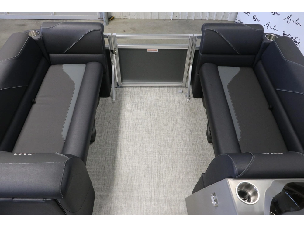 2026 Avalon Venture 2180 Vrb + Yamaha 70 Hp alt
