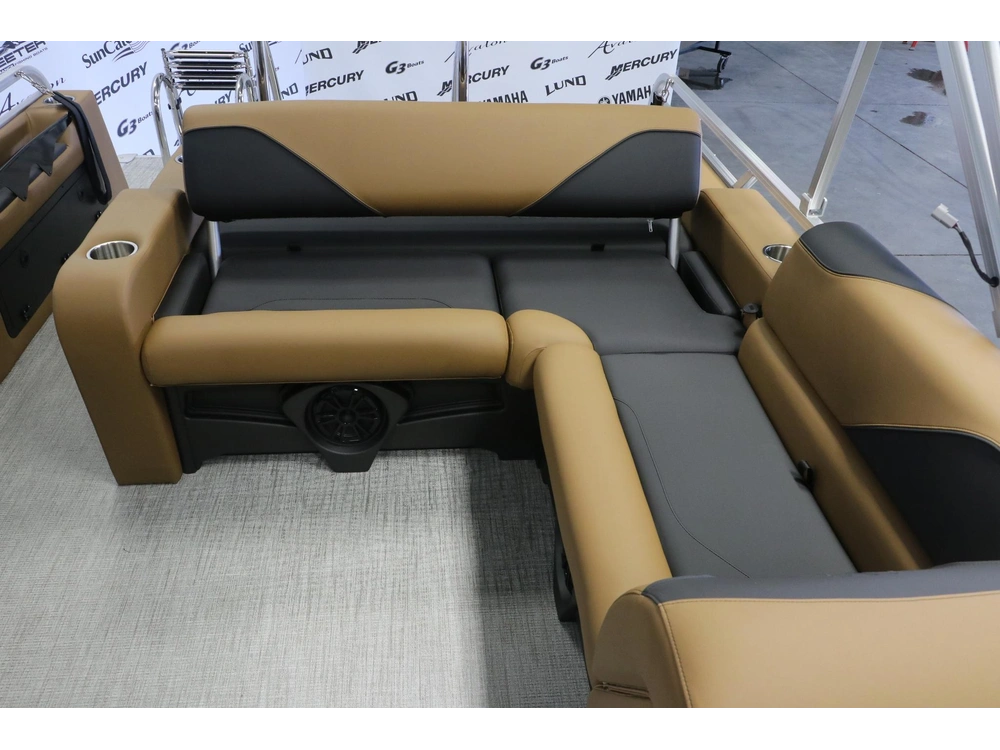 2026 Avalon Venture 2180 Vrb + Yamaha 70 Hp alt