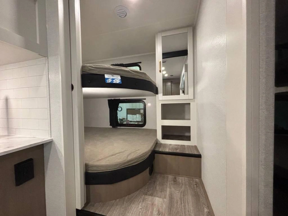 Jayco Eagle 28bhu 2027 alt