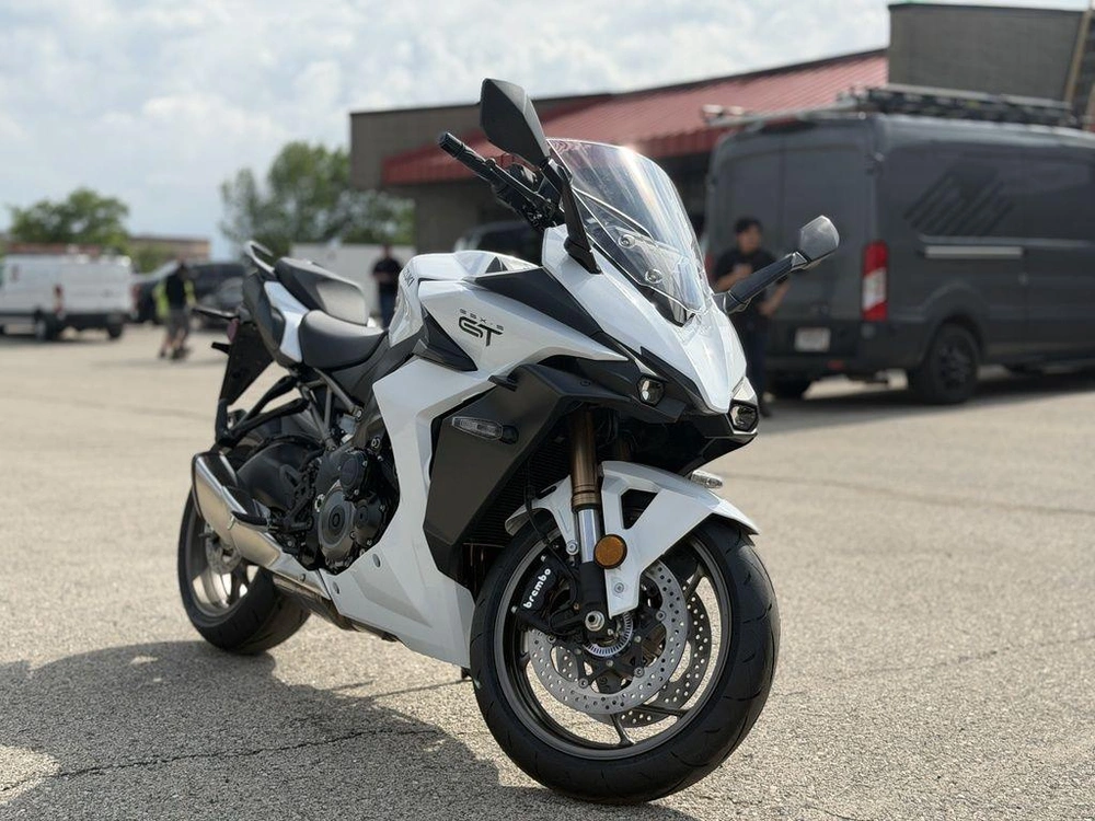 2026 Suzuki Gsx-s1000gt+ alt