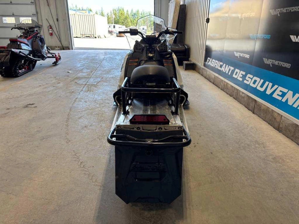 Polaris 550 Voyageur 144 Es 2024 alt