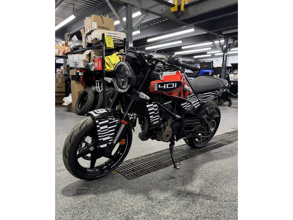 Husqvarna Vitpilen 401 B.d. 2024 alt