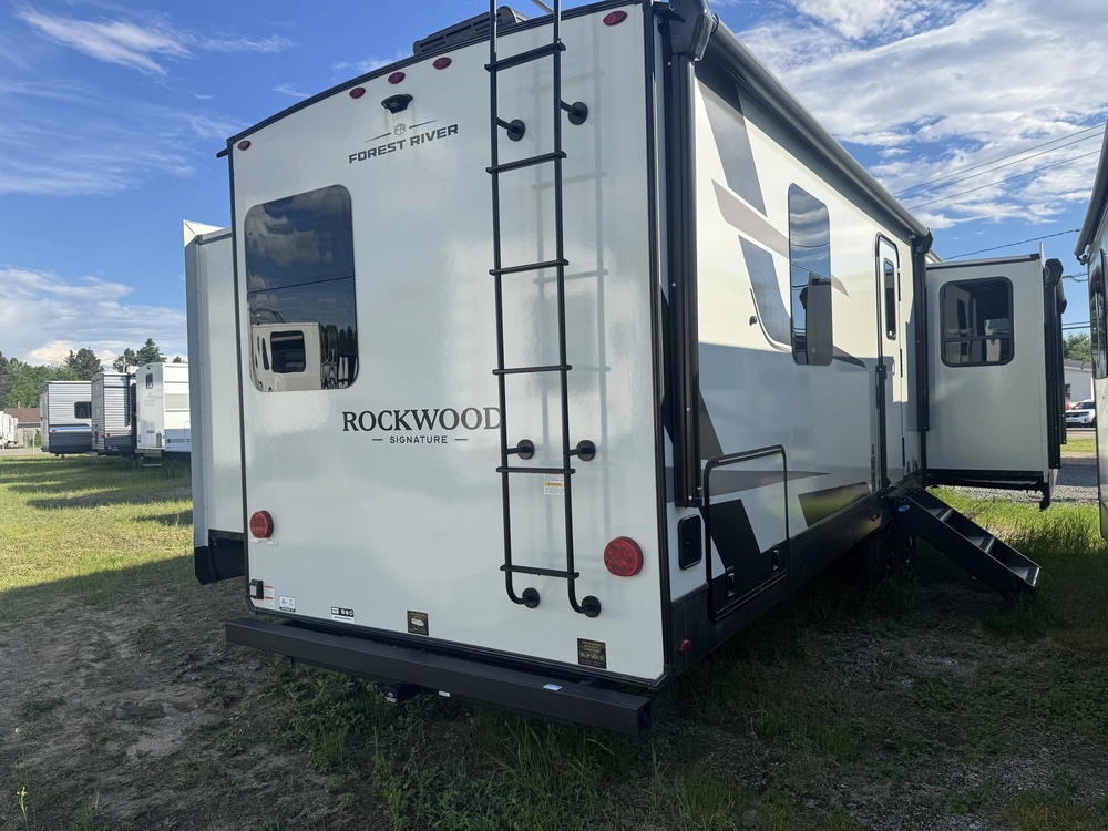 Forest River Rockwood Signature 8339fk 2026 alt