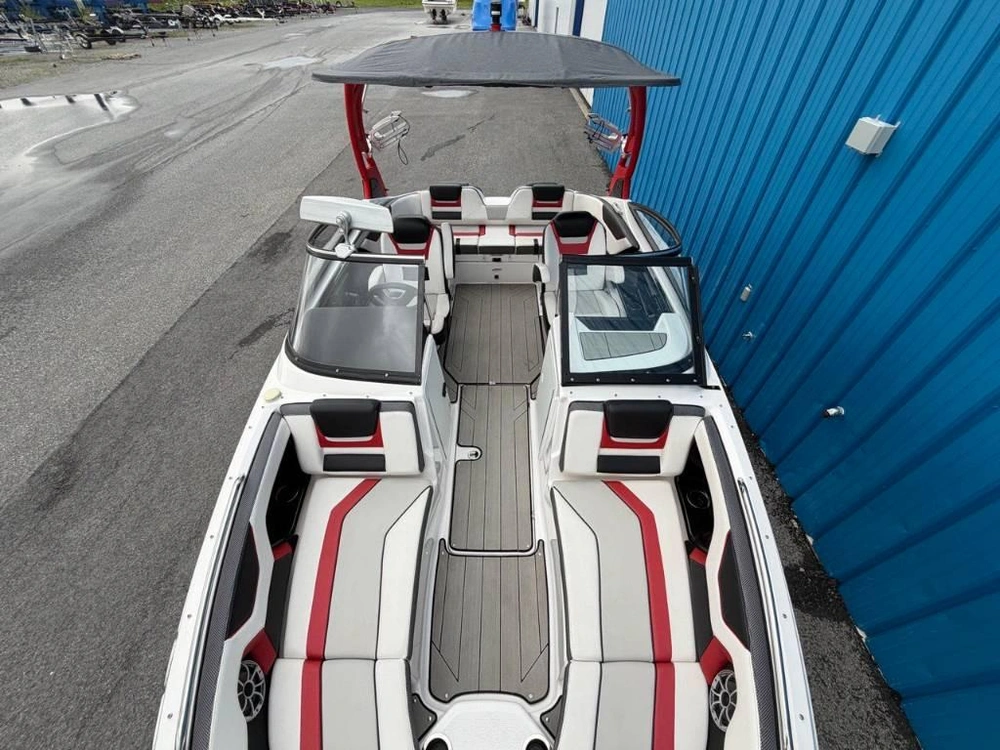 2020 Yamaha 212x alt