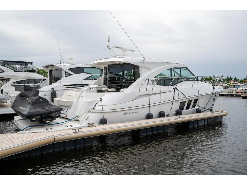 2018 Cruisers Yachts Cantius 45 Diesel - Sur Rendez-vous alt