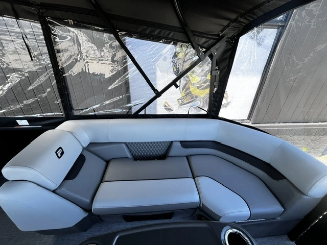 Princecraft Vectra 23 Rl 3 Quilles 150 Hp Pro Xs Et Toit Campeur 2026 alt