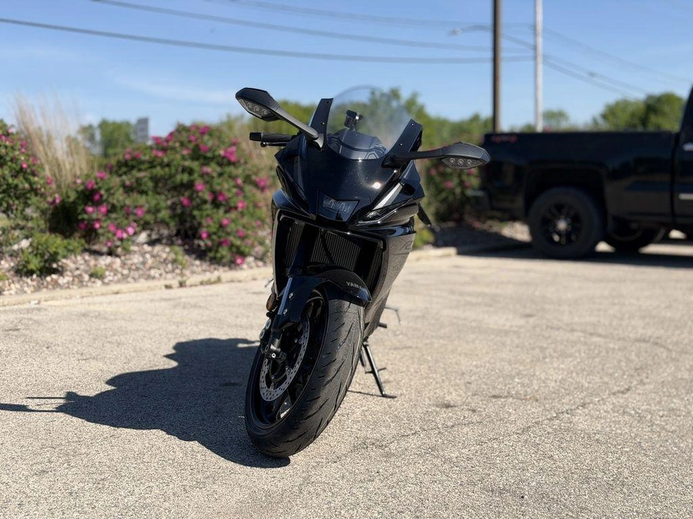 2026 Yamaha Yzf-r7 alt