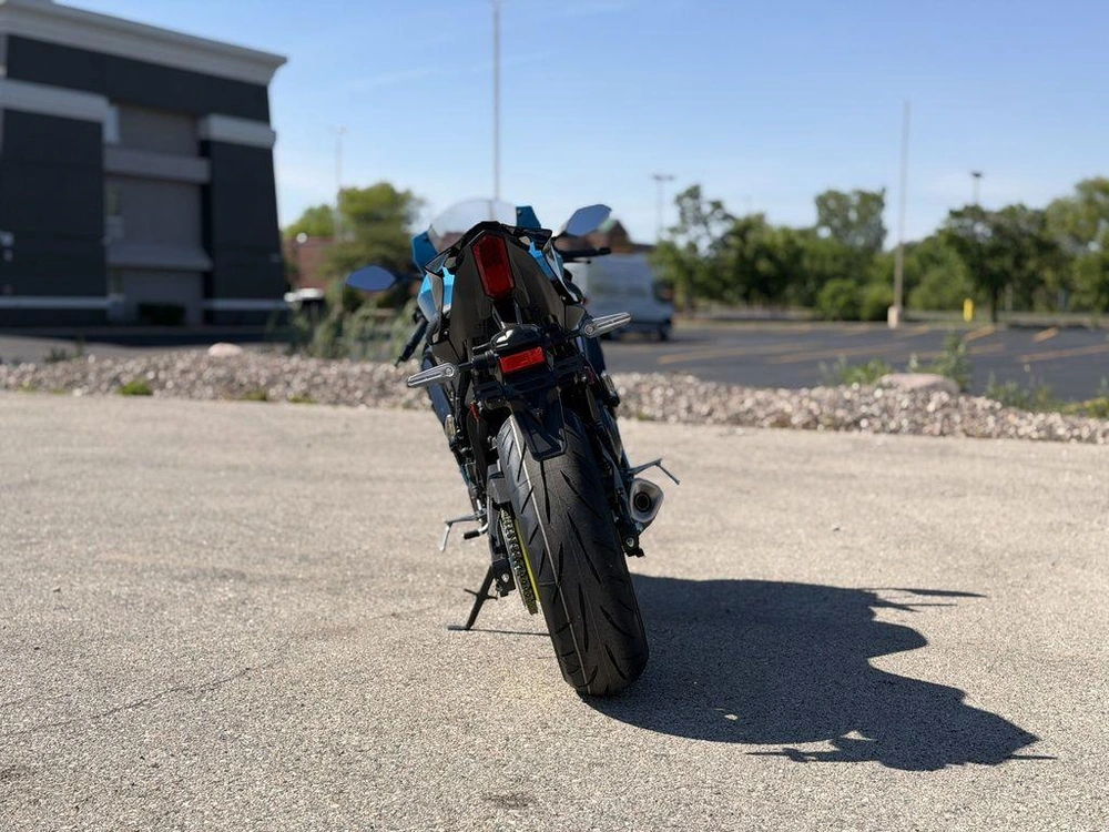 2026 Yamaha Yzf-r7 alt