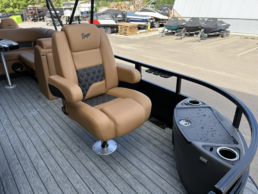 2026 Ranger Reata 220 F 115elpt alt