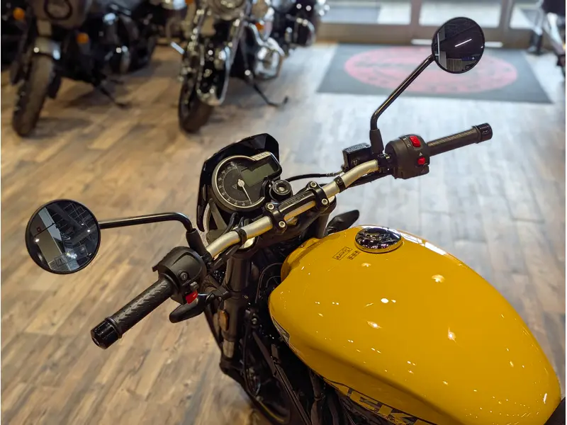 2027 Triumph Tracker 400 // Racing Yellow