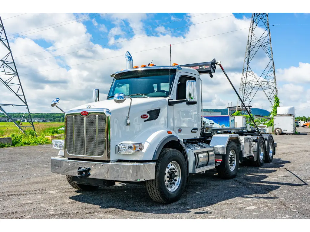 Peterbilt 567 2026
