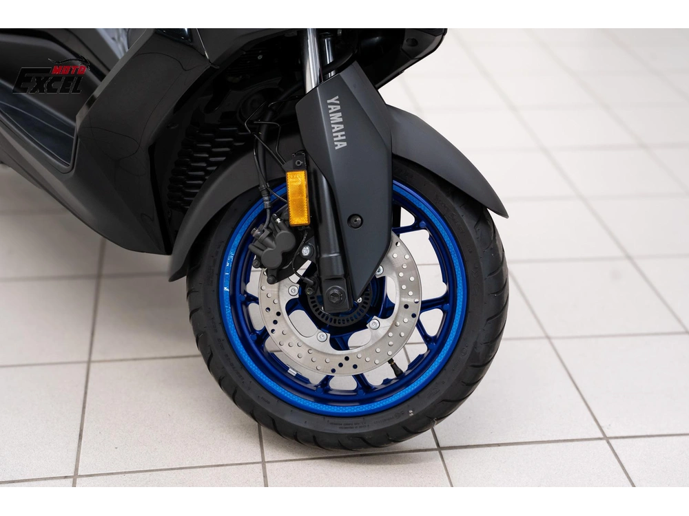 2024 Yamaha Xmax alt